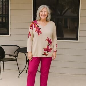 Chico's Pullover Sweater NWT Size 3 (XL) Lily V-Neck Hawaiian Autumn Blossom